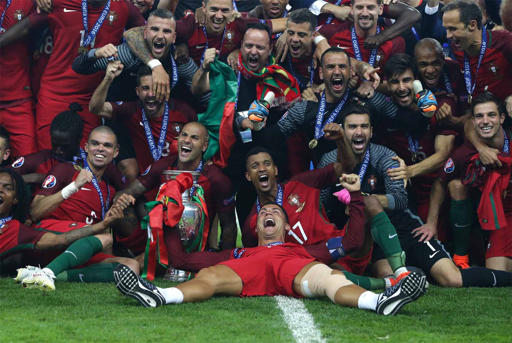 נבחרת פורטוגל אחרי הזכייה ביורו 2016